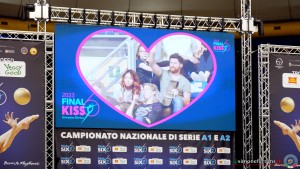 a1 a kiss cam ph simone ferraro sfa03070 copia